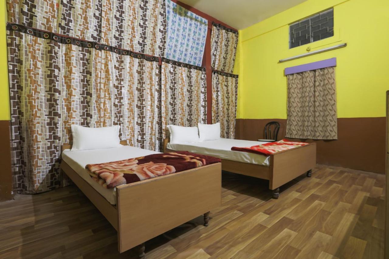 Oyo Hotel 43459 Oasis Lodge Jorhāt Kültér fotó