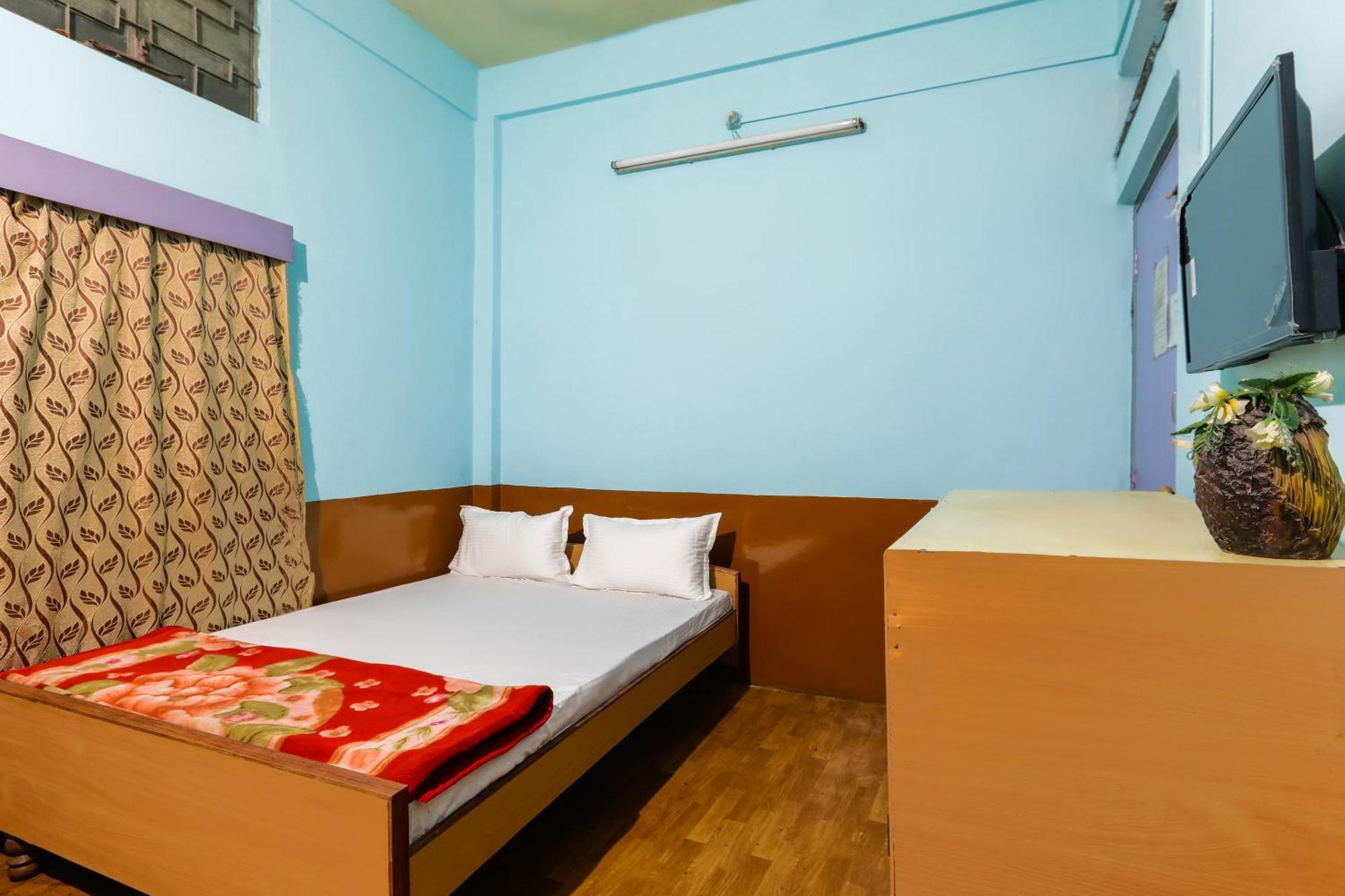 Oyo Hotel 43459 Oasis Lodge Jorhāt Kültér fotó